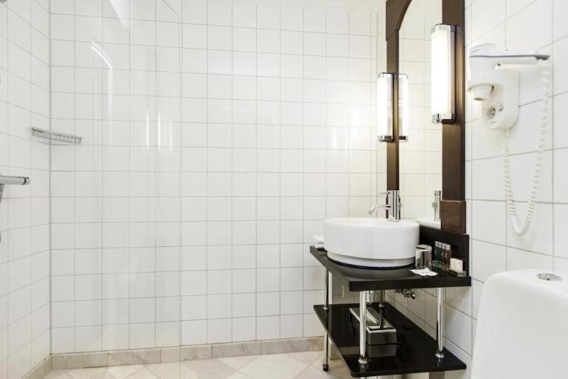 Elite Park Avenue 4*